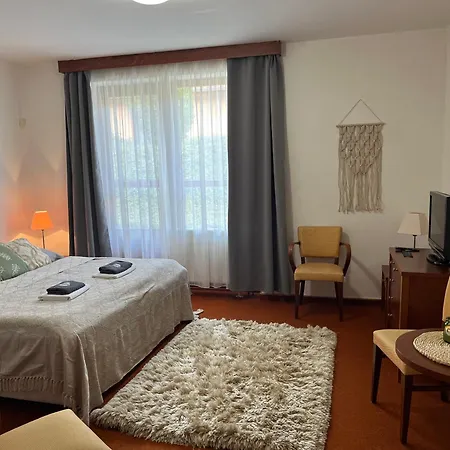 Simply Hotel *