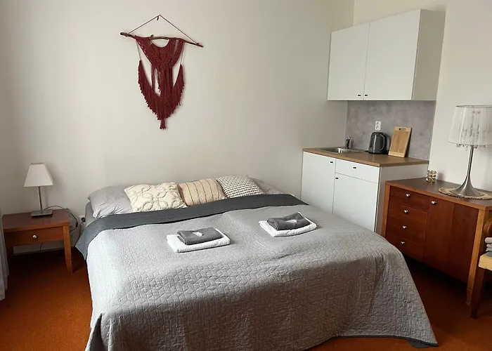 Hotell Simply *